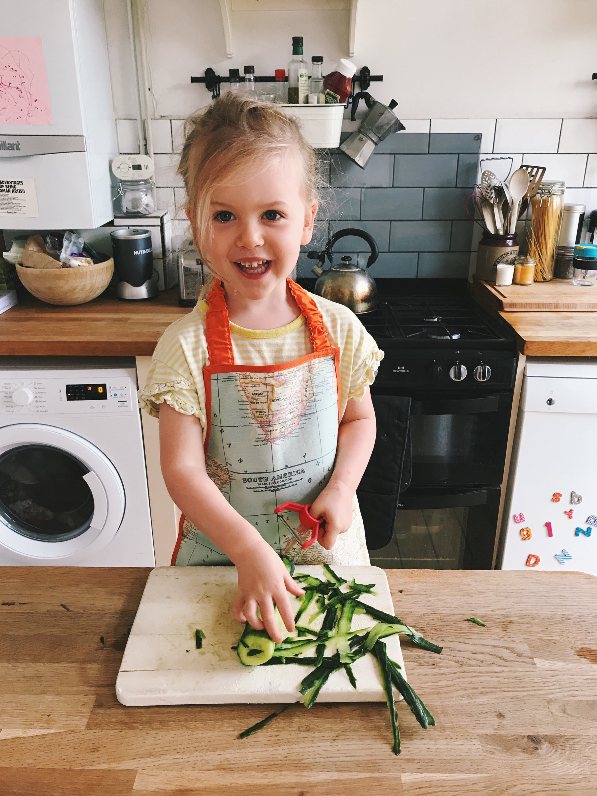 Le Petit Chef Vegetable Peeler for Children I The Montessori Room