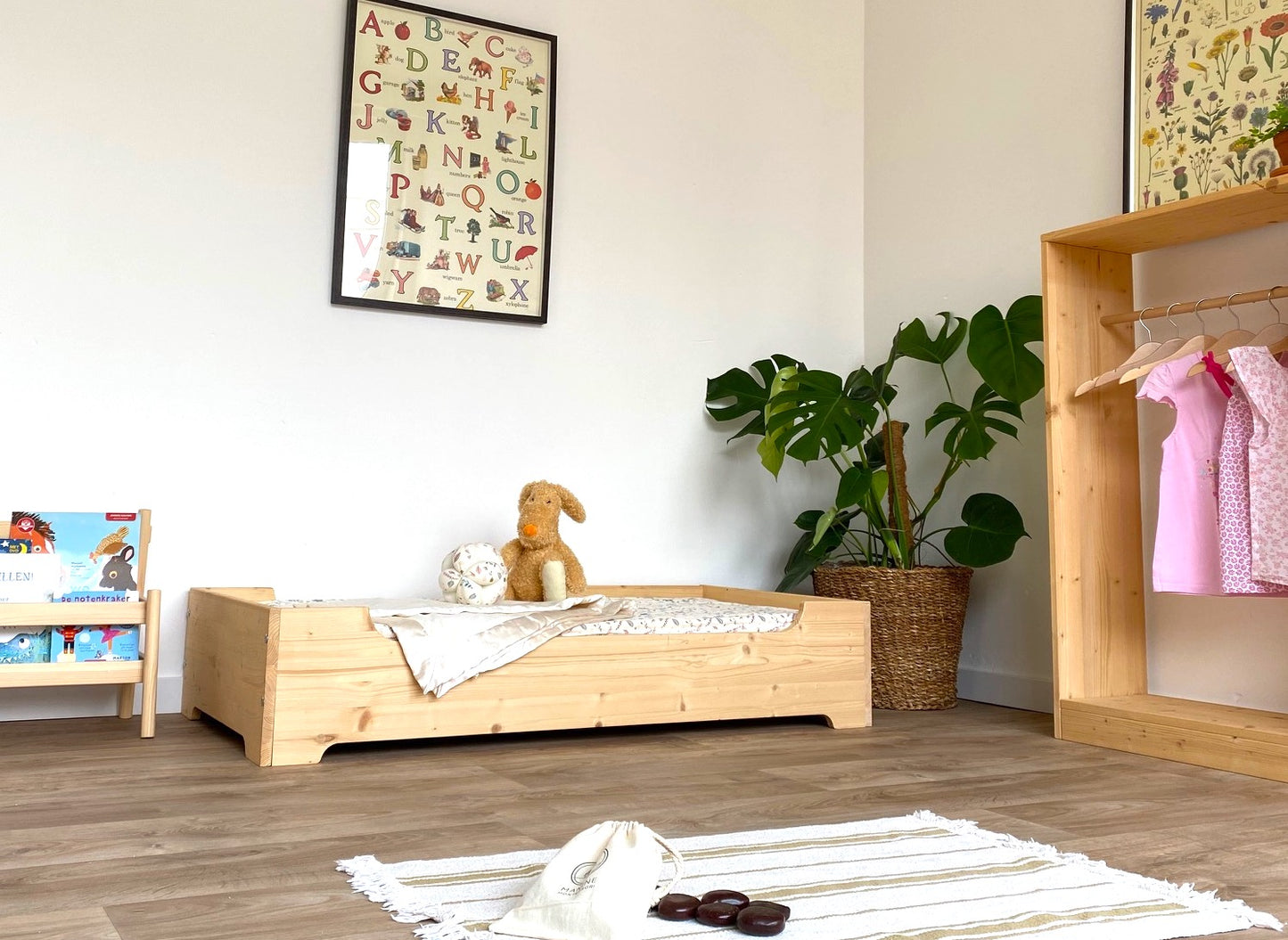 Manine Montessori Floor Bed