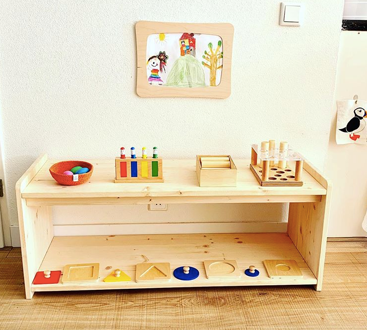 Manine Montessori Low Baby Shelf