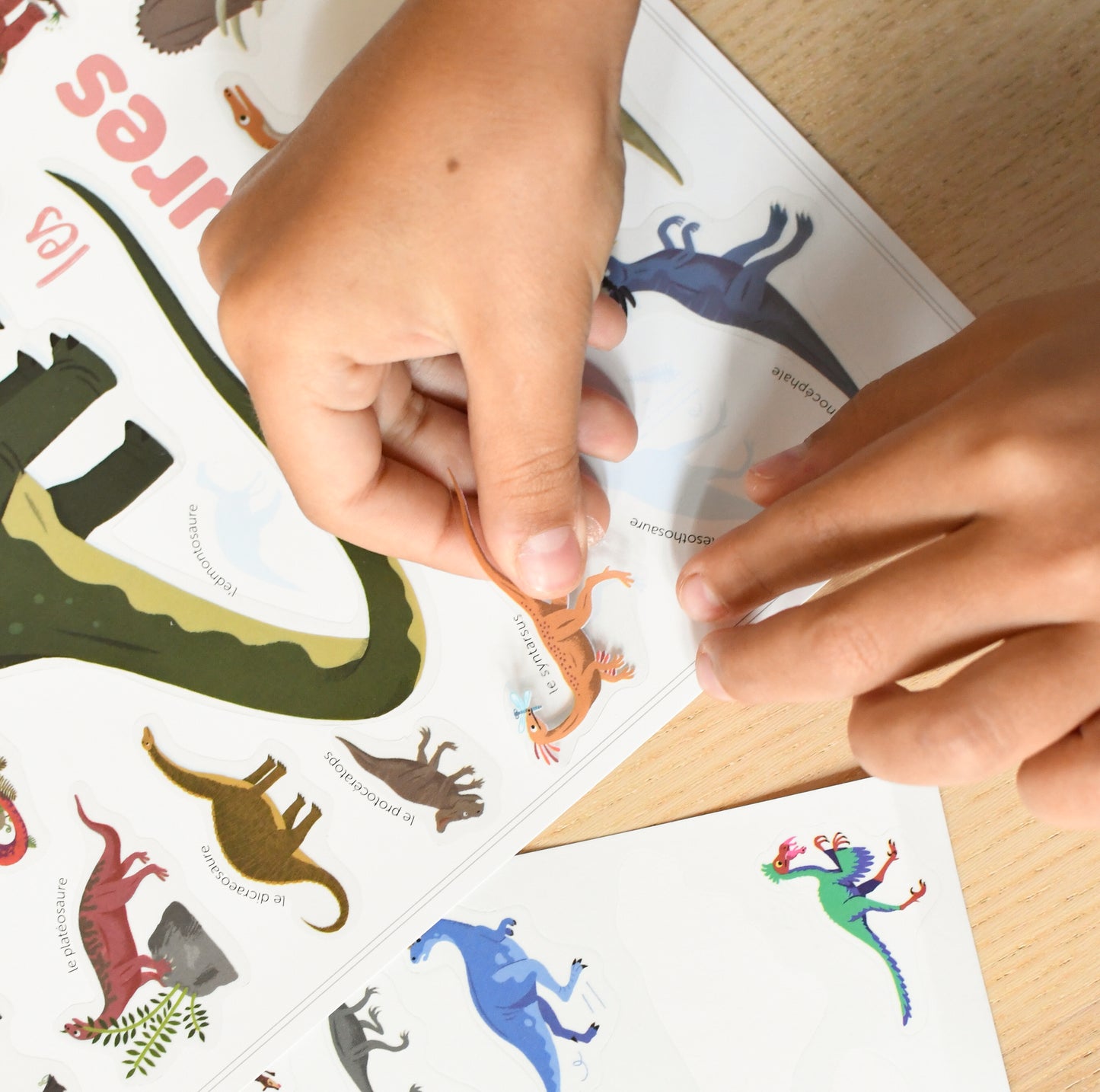 Mini-Aufkleber-Poster Dinosaurier
